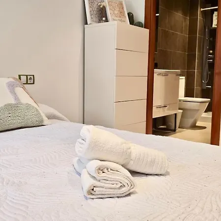Penthouse 100m From Sea With Terrace, Near Bcn Mataro