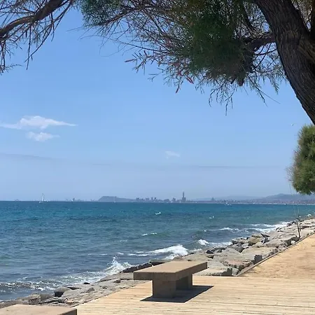 Penthouse 100m From Sea With Terrace, Near Bcn